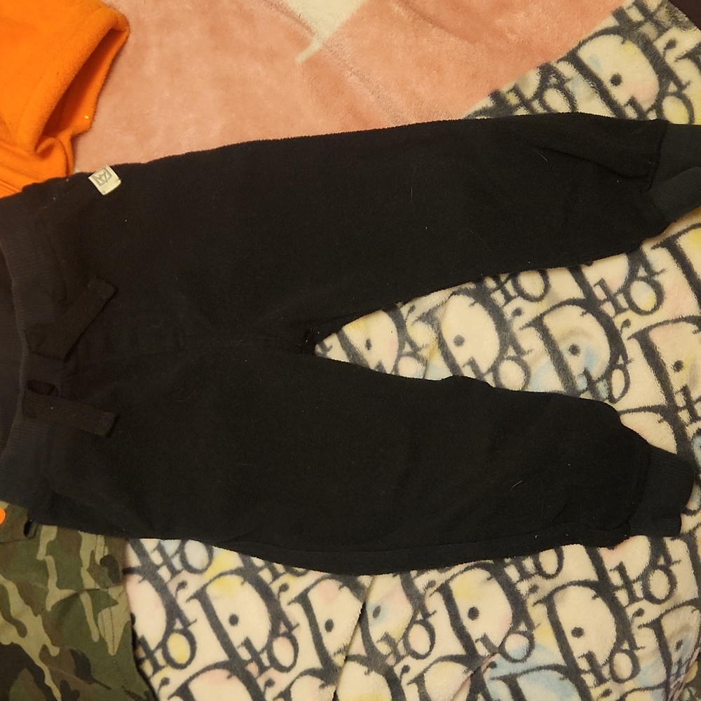 24 Month Outfit - Picture 4 of 4